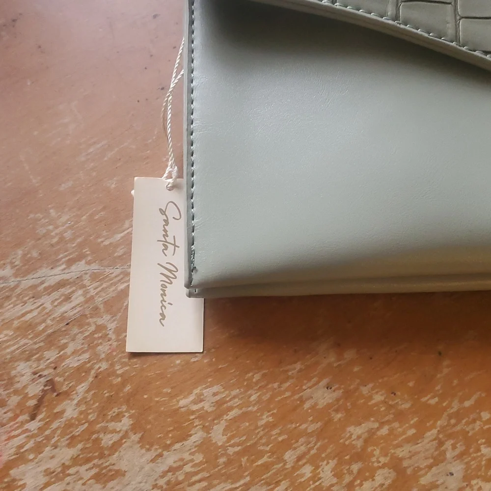 Santa Monica clutch nwt - Picture 2 of 9